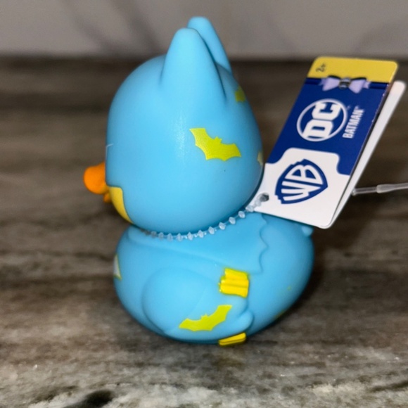 BATMAN Rubber Duck 2025 EASTER Duckie 3" Egg Decor Jeep Ducking NEW DC Comics - Picture 4 of 8